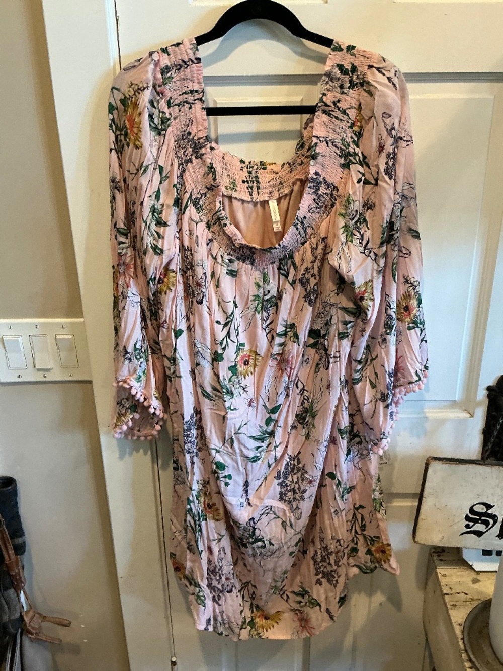 Xhilaration tunic in pink and flowers! Brand new with tags!  Plus size 4x